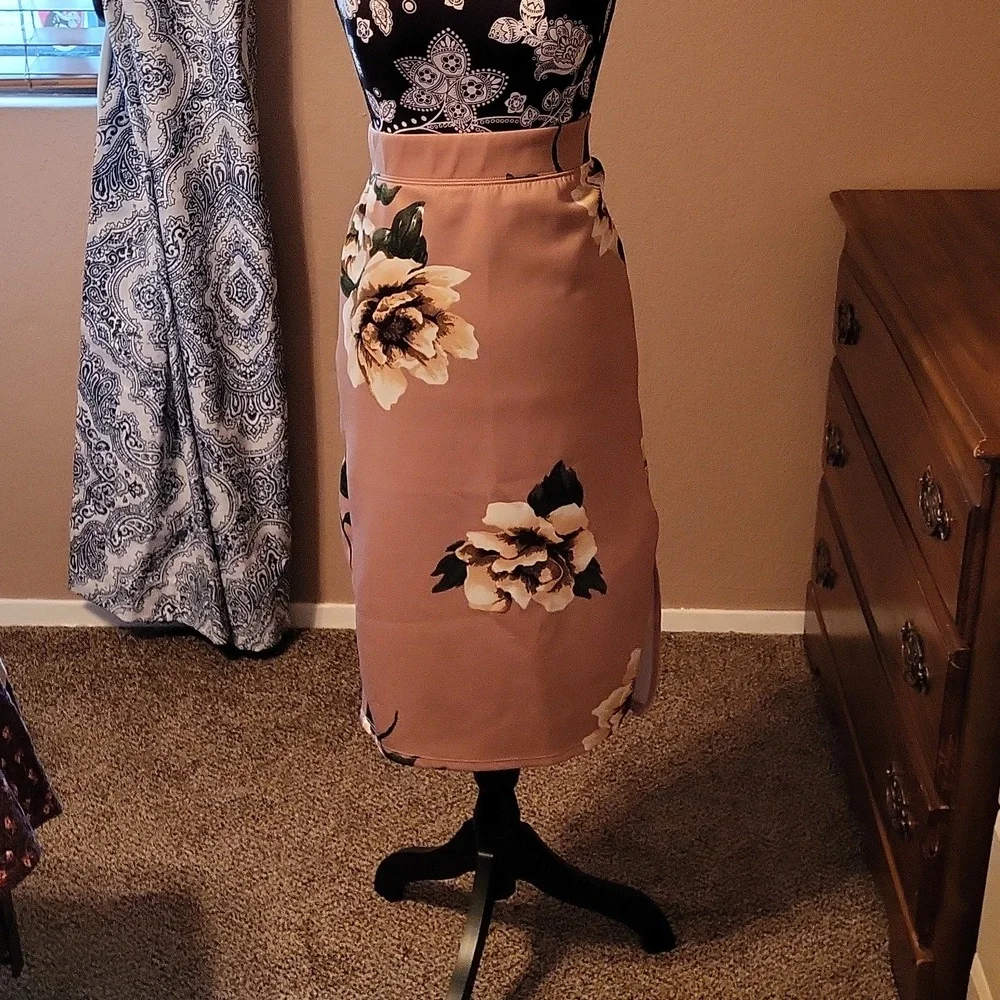 EUC Haute Monde Pink/Brown/Green Floral Skirt size 2XL - Picture 1 of 7